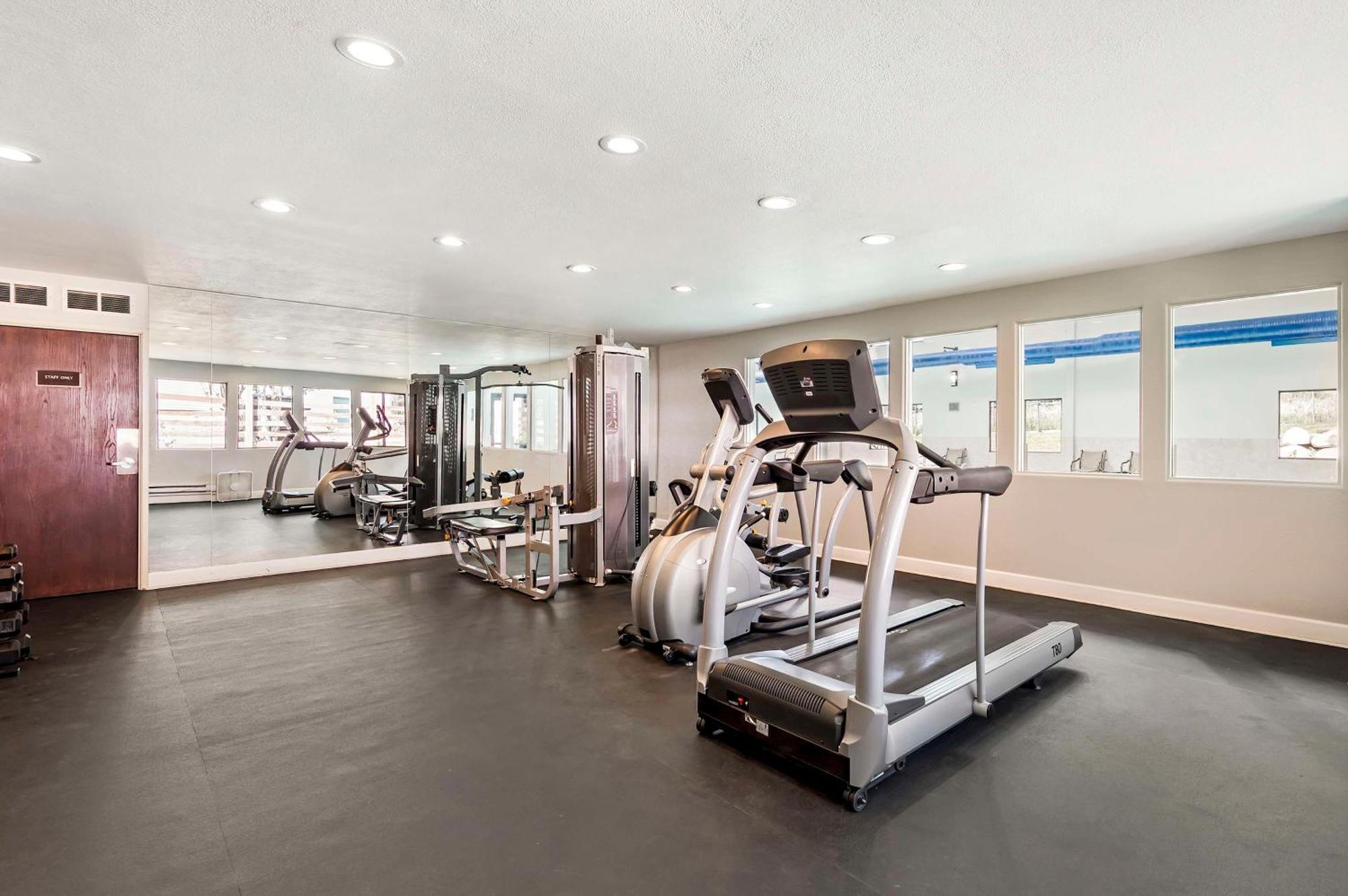 Best Western Plus Eagle Vail Airport Hotel