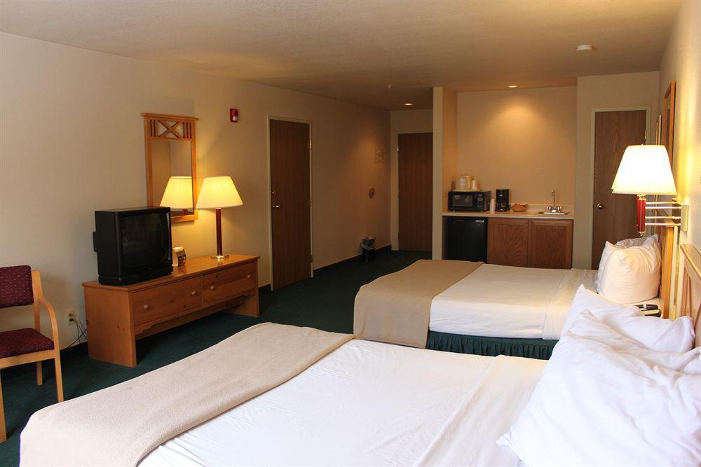 Best Western Plus Eagle Vail Airport Hotel 4*